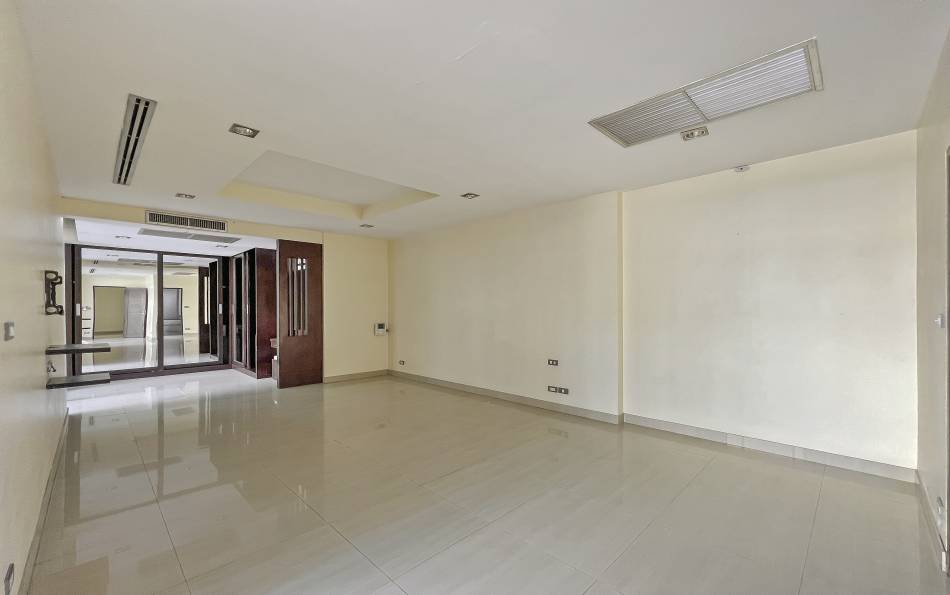 Pool villa for sale Pattaya, Pattaya house for sale, House not in village Pattaya, Pattaya Real Estate 