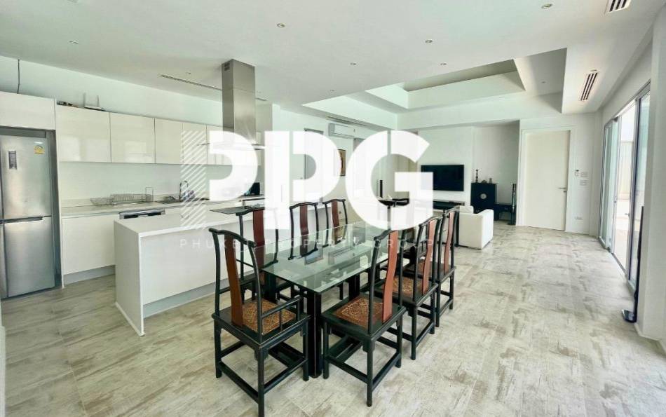 Phuket, 3 Bedrooms Bedrooms, ,3 BathroomsBathrooms,House,For Sale,2641