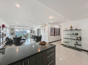 Pattaya, 3 Bedrooms Bedrooms, ,3 BathroomsBathrooms,Condo,For Sale,2674