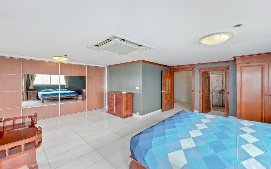 Pattaya, 4 Bedrooms Bedrooms, ,3 ห้องน้ำห้องน้ำ,คอนโด,ขาย,14,2676
