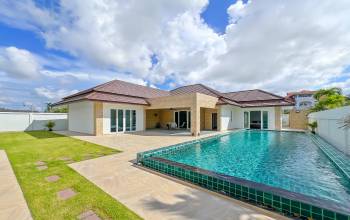 Pattaya, 3 Bedrooms Bedrooms, 0 ,4 BathroomsBathrooms,House,SOLD,0,2720