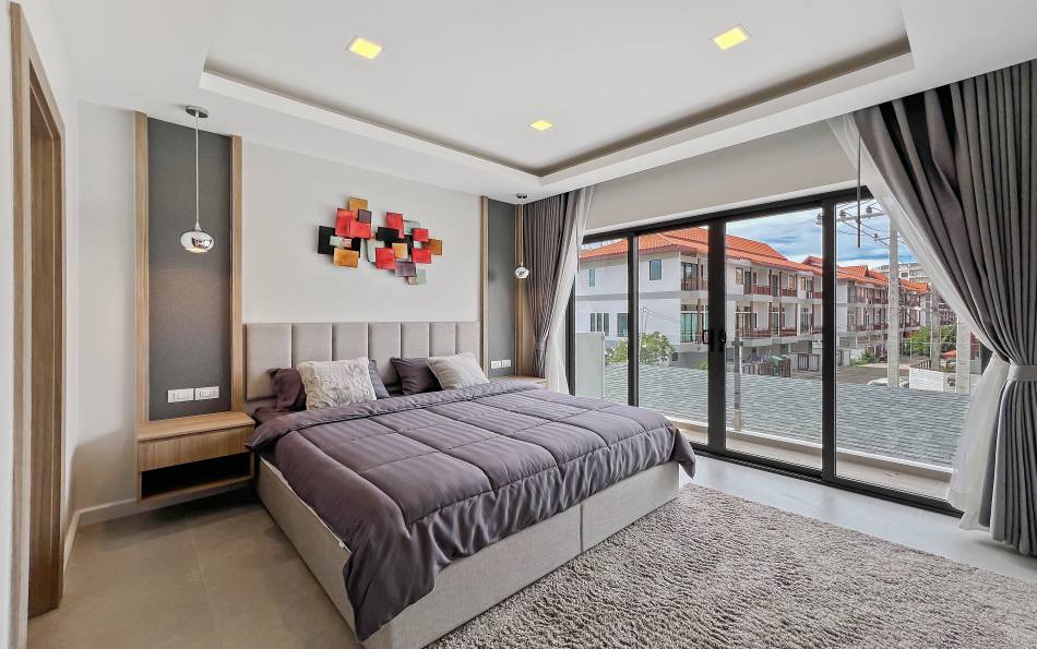 Pattaya, 4 Bedrooms Bedrooms, 0 ,5 BathroomsBathrooms,House,For Sale,0,2755