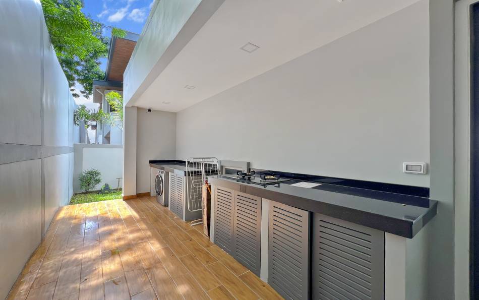 Pattaya, 4 Bedrooms Bedrooms, 0 ,5 BathroomsBathrooms,House,For Sale,0,2755