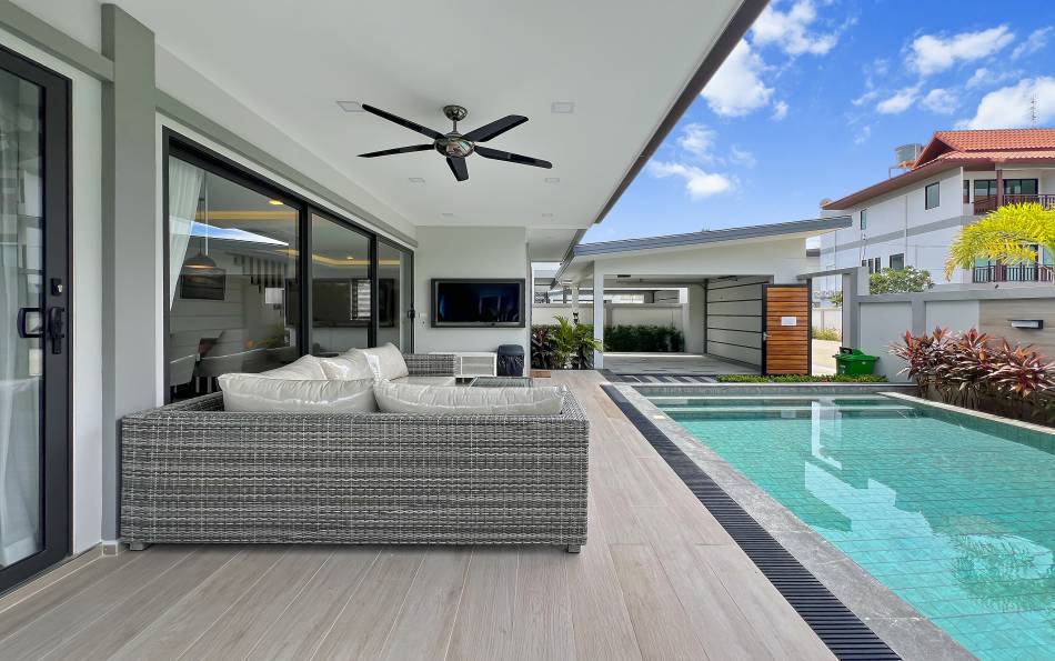 Pattaya, 4 Bedrooms Bedrooms, 0 ,5 BathroomsBathrooms,House,For Sale,0,2755