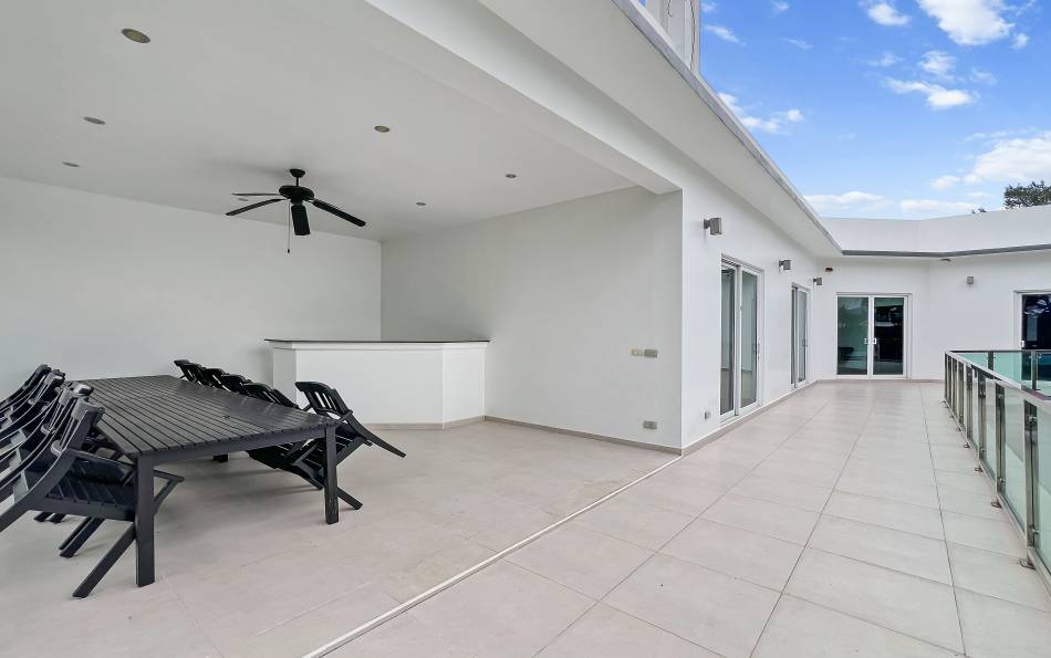 Pattaya, 5 Bedrooms Bedrooms, ,4 BathroomsBathrooms,House,For Sale,2770