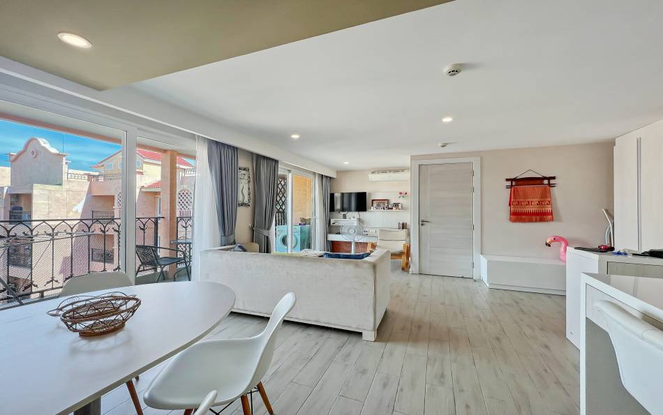 Pattaya, 2 Bedrooms Bedrooms, 0 ,2 BathroomsBathrooms,Condo,For Sale,8,2773