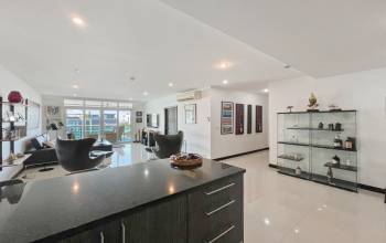 Pattaya, 3 Bedrooms Bedrooms, 0 ,3 BathroomsBathrooms,Condo,For Rent,0,2832